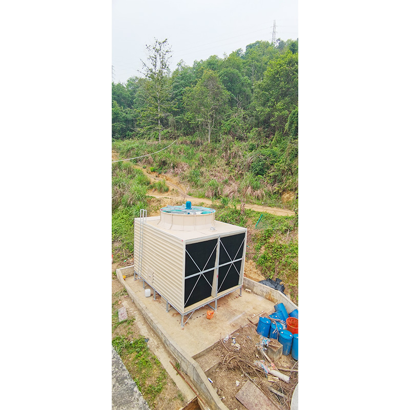 Cooling tower, square cross flow cooling tower